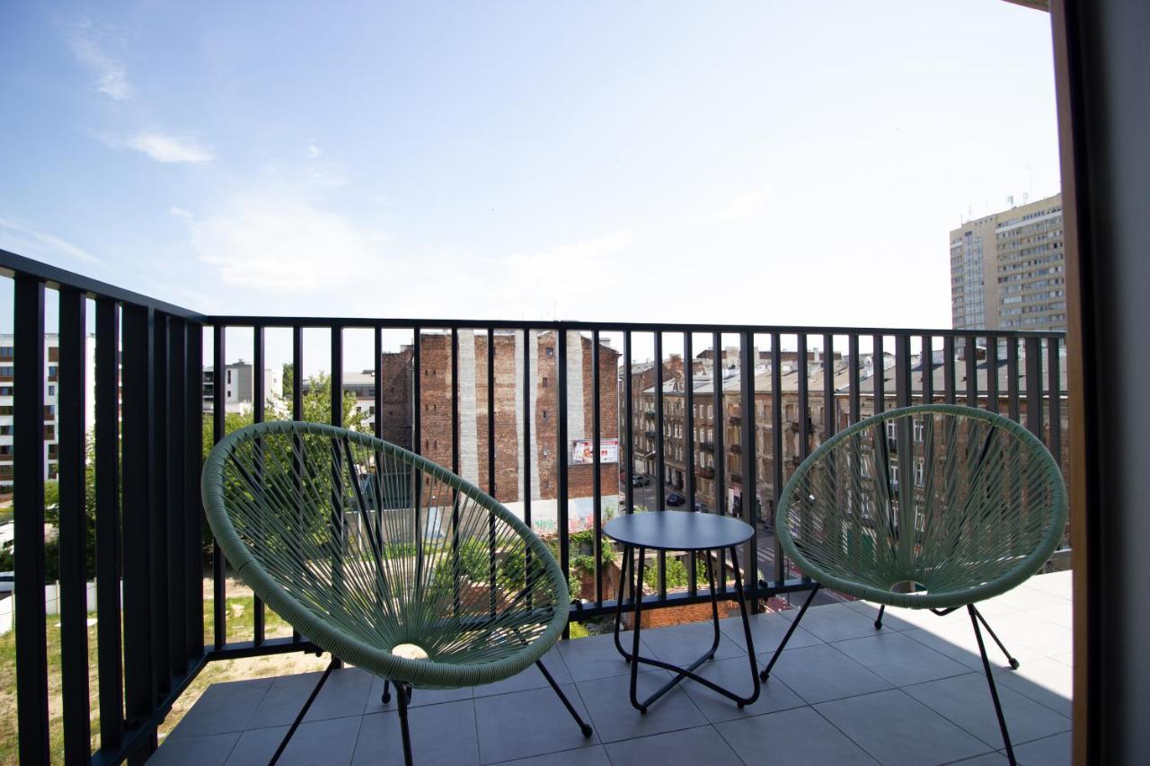 Patio Praga Metro Apartment Варшава Экстерьер фото